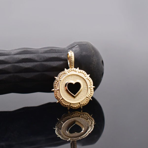 14K Yellow Gold Fluted Spike Heart Charm Jewelry