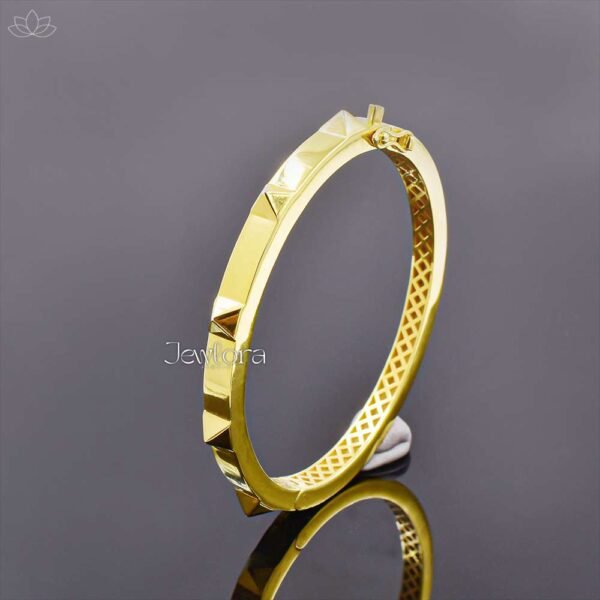 14K Yellow Gold Plated Pyramid Bracelet Jewelry